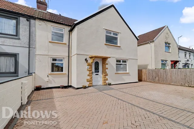 Plane Street, Pontypridd, photo 1