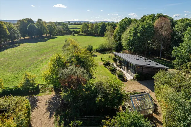The Stables, Cane End Farm, HP22, photo 2