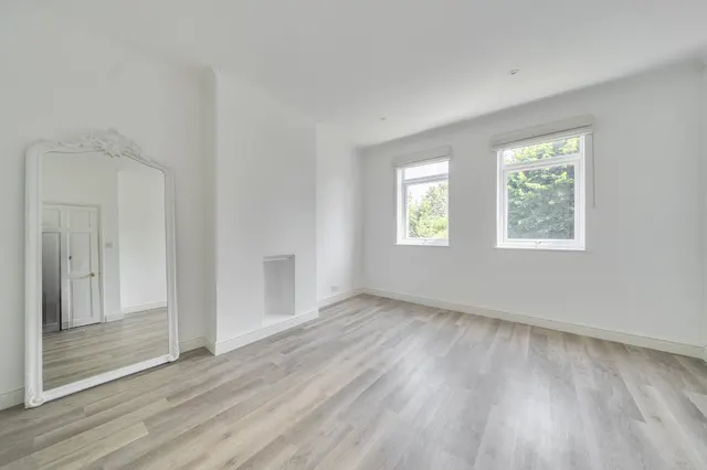 Photo 3 — Southdown Road, Wimbledon, London, SW20