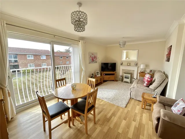 Montagu Park, Highcliffe, Dorset, BH23, photo 1