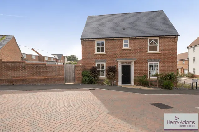 Parker Drive, Waterlooville, PO7, photo 1