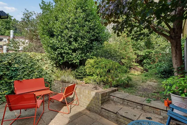 Photo 2 — Cazenove Road, London, N16