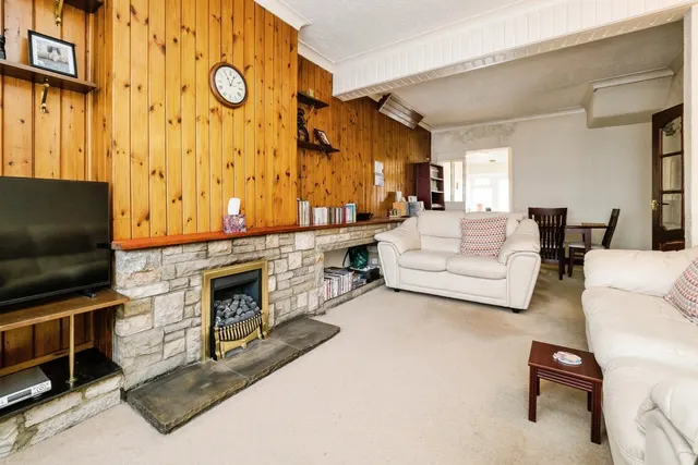 Photo 2 — Kempton Road, London, E6
