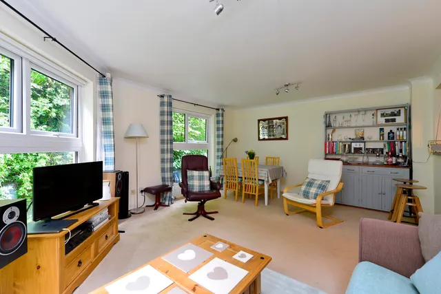 Chapel Fields Charterhouse Road, Godalming, GU7, photo 3