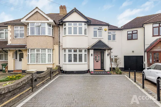 Heather Glen, Romford, RM1, photo 1