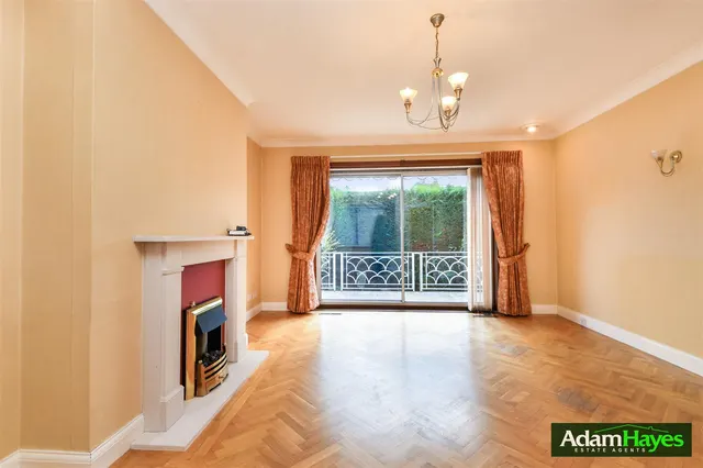 Valley Avenue, North Finchley, photo 3