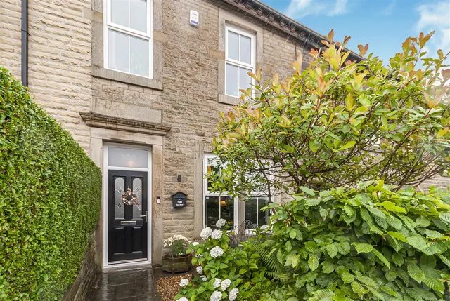 Peel Brow, Ramsbottom, Bury, BL0 0AX, photo 1