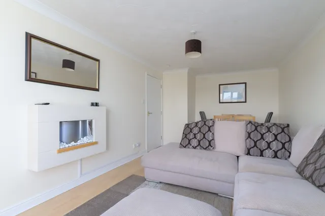 Photo 3 — The Moorings, Dalgety Bay, KY11 9GX