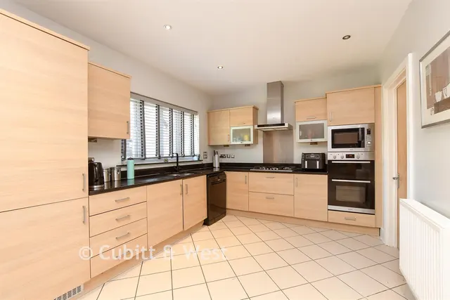 Copthorne Road, Felbridge, RH19, photo 3