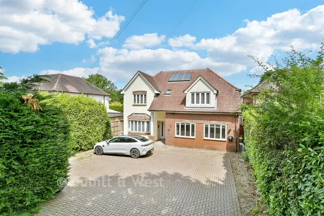 Copthorne Road, Felbridge, RH19, photo 1