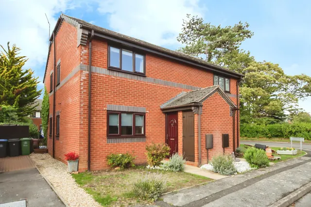 Paddock Lane, Stratford-upon-avon, CV37, photo 1