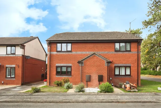 Paddock Lane, Stratford-upon-avon, CV37, photo 2
