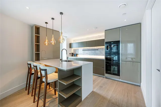 Cascade Way, White City, W12, photo 3