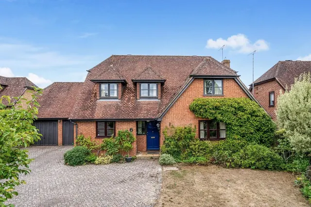 Tyfield, Sherborne St. John, RG24, photo 1