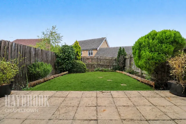Ironstone Drive, Chapeltown, photo 3