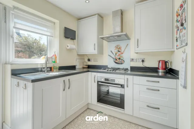 Station Road, Studley, B80, photo 3