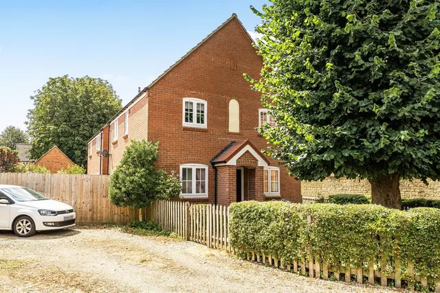 Nightingale Grove, Shepton Mallet, BA4, photo 1