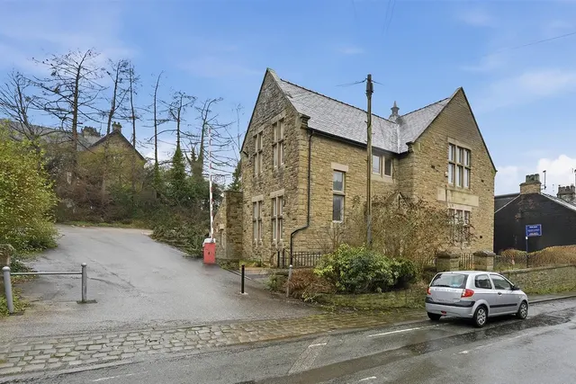 Adlington Road, Bollington, Macclesfield, photo 1