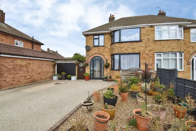 Highgate Avenue, Birstall, LE4, photo 2