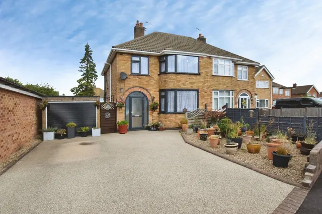 Highgate Avenue, Birstall, LE4, photo 1