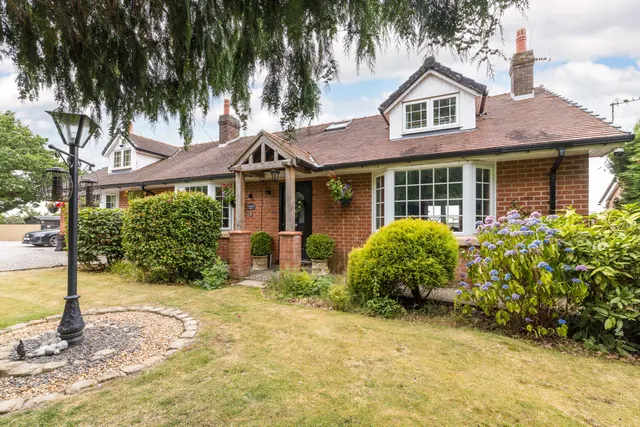 Croston Lane, Charnock Richard, PR7, photo 1