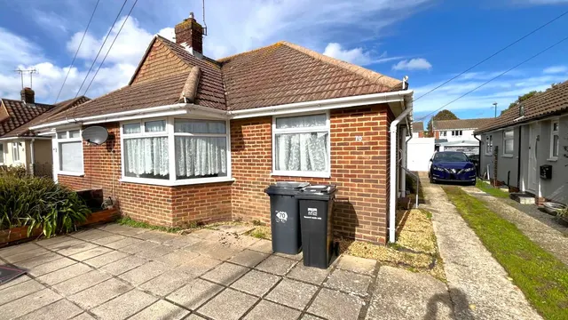 Courtwick Road, Littlehampton, BN17, photo 1