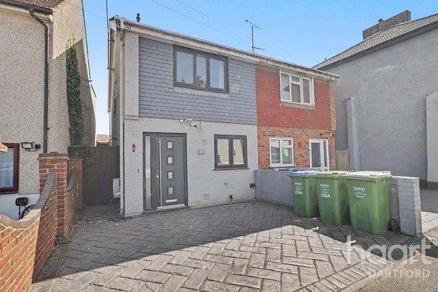 Iron Mill Lane, Dartford, DA1, photo 1