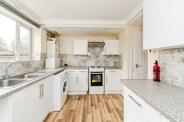 Fromond Road, Winchester, SO22, photo 2