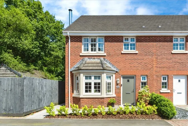 Sycamore Lane, Pontardawe, SA8, photo 1