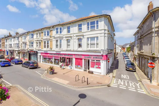 Albion Road, Sandown, PO36, photo 1