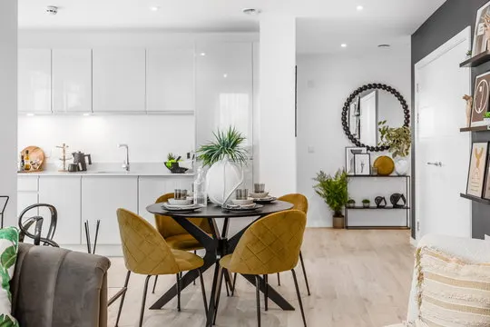 Glover Drive, London, Greater London, N18 2DX, photo 1