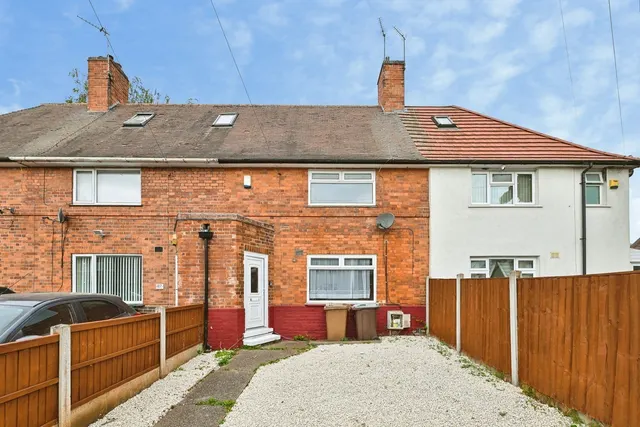 Shepton Crescent, Nottingham, Nottinghamshire, NG8, photo 1