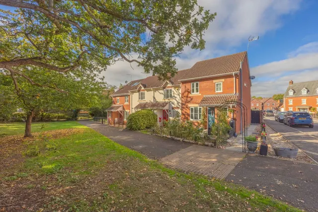 Merrifields, Cotford St. Luke, TA4, photo 1
