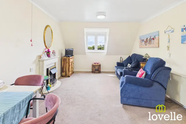 Newgate Street, Shardeloes Court, HU16, photo 2