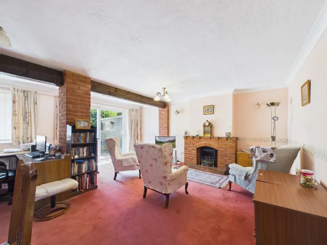 Photo 3 — Vine Tree Close, Tadley, RG26