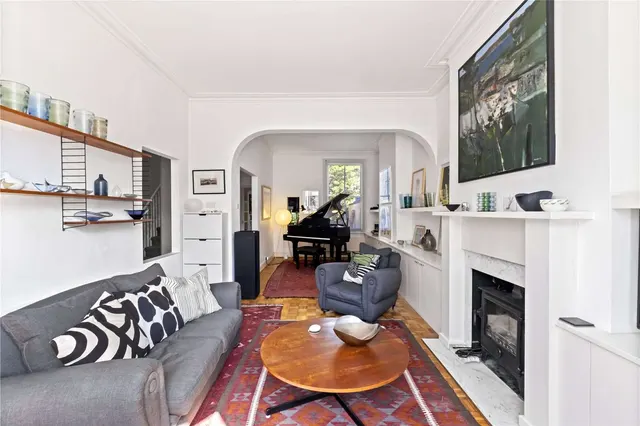 Hydethorpe Road, London, SW12, photo 2