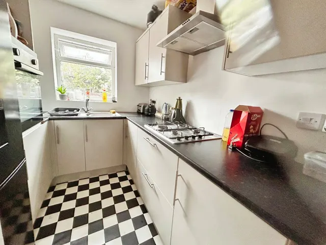 Thorn Grove, Manchester, M14, photo 2