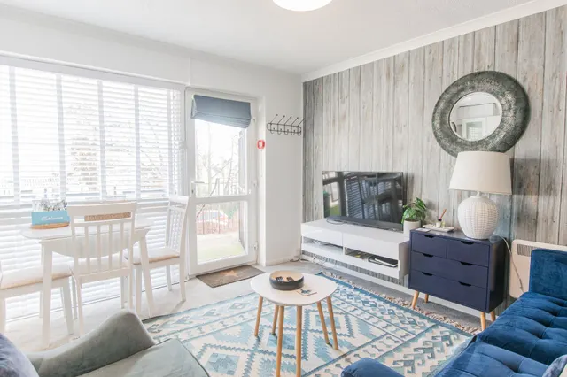 Modern Apartment with Private Balcony, photo 1