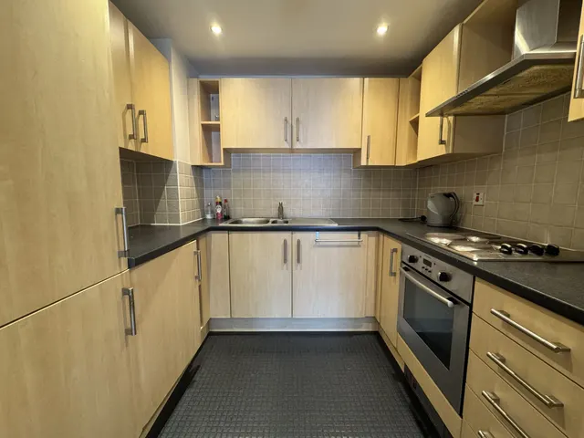 Photo 3 — Altamar, Kings Road, SWANSEA, SA1 8PP