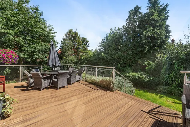 Abbotsmead Place, Caversham, RG4, photo 2