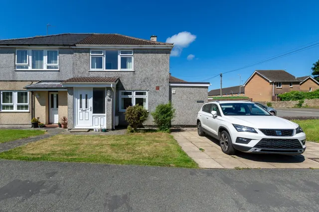 Ucheldre, Llangefni, photo 1