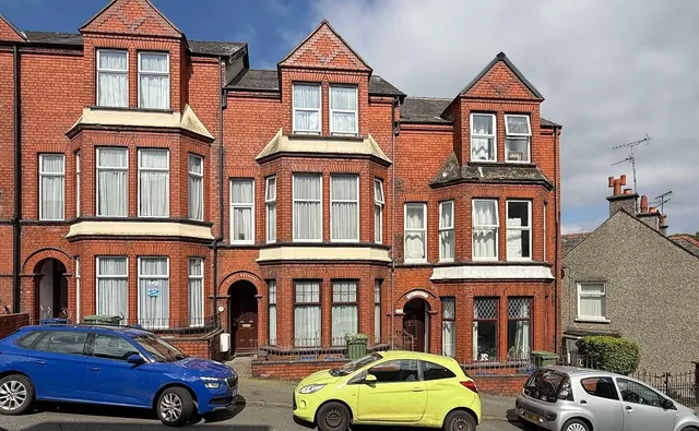 Farrar Road, Bangor, LL57, photo 1
