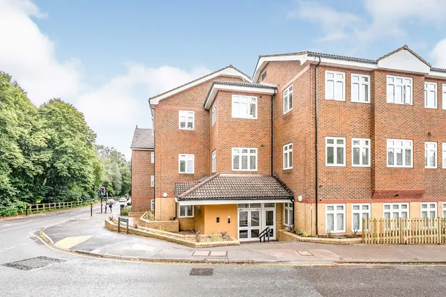 Bell Street, Reigate, RH2, photo 1