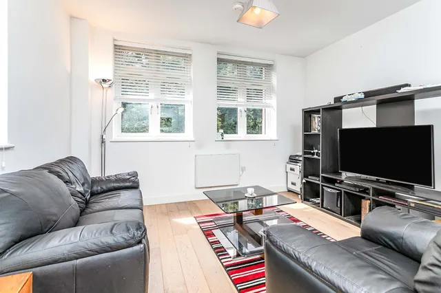 Bell Street, Reigate, RH2, photo 2