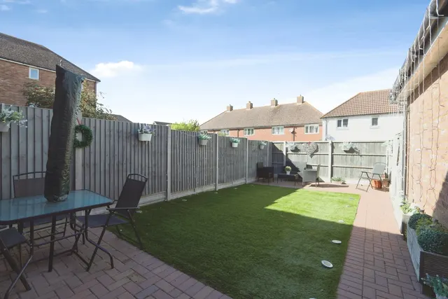 Barnfields Court, Sittingbourne, ME10, photo 2