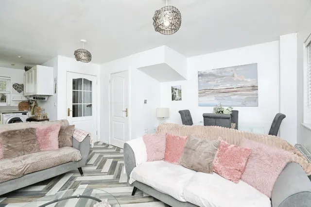 Barnfields Court, Sittingbourne, ME10, photo 3