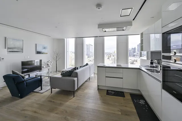 Photo 2 — Flat 30, The Music Box, London