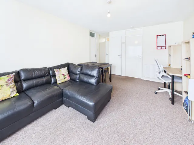 Photo 3 — Sullivan Way, Wigan, WN1
