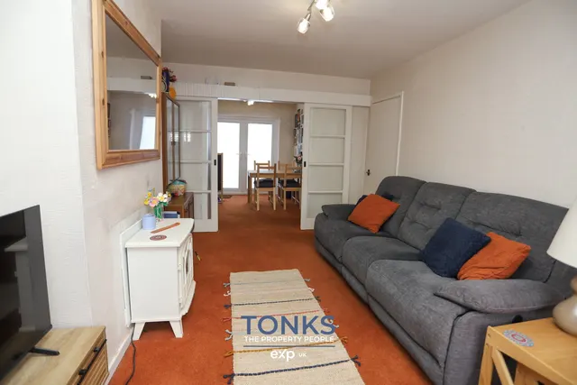 Haverford Drive, Rednal, B45, photo 3