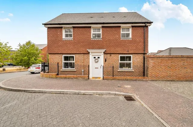 Bunce View, Bracknell, RG12, photo 1
